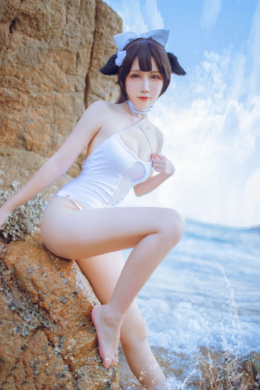 - 獒犬海边泳装 - 抖娘-利世